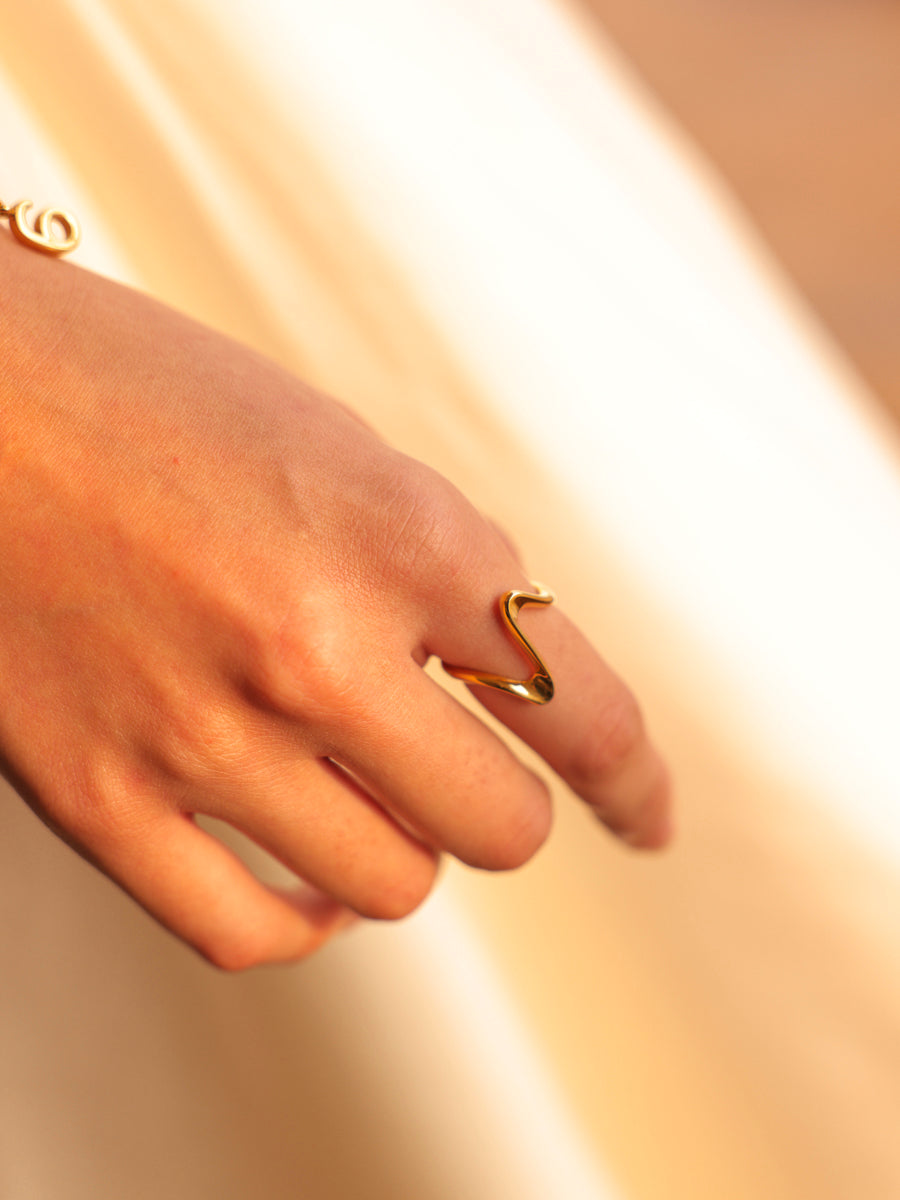 Anillo Ajustable Diseño Espacial