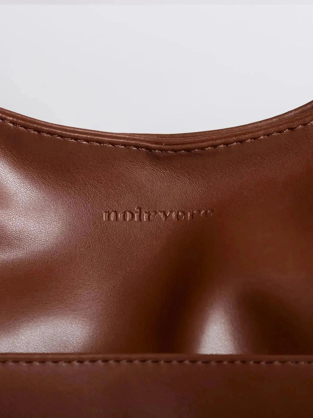 Noir Essence | Bolso de Piel Vegana Sofisticado Mujer