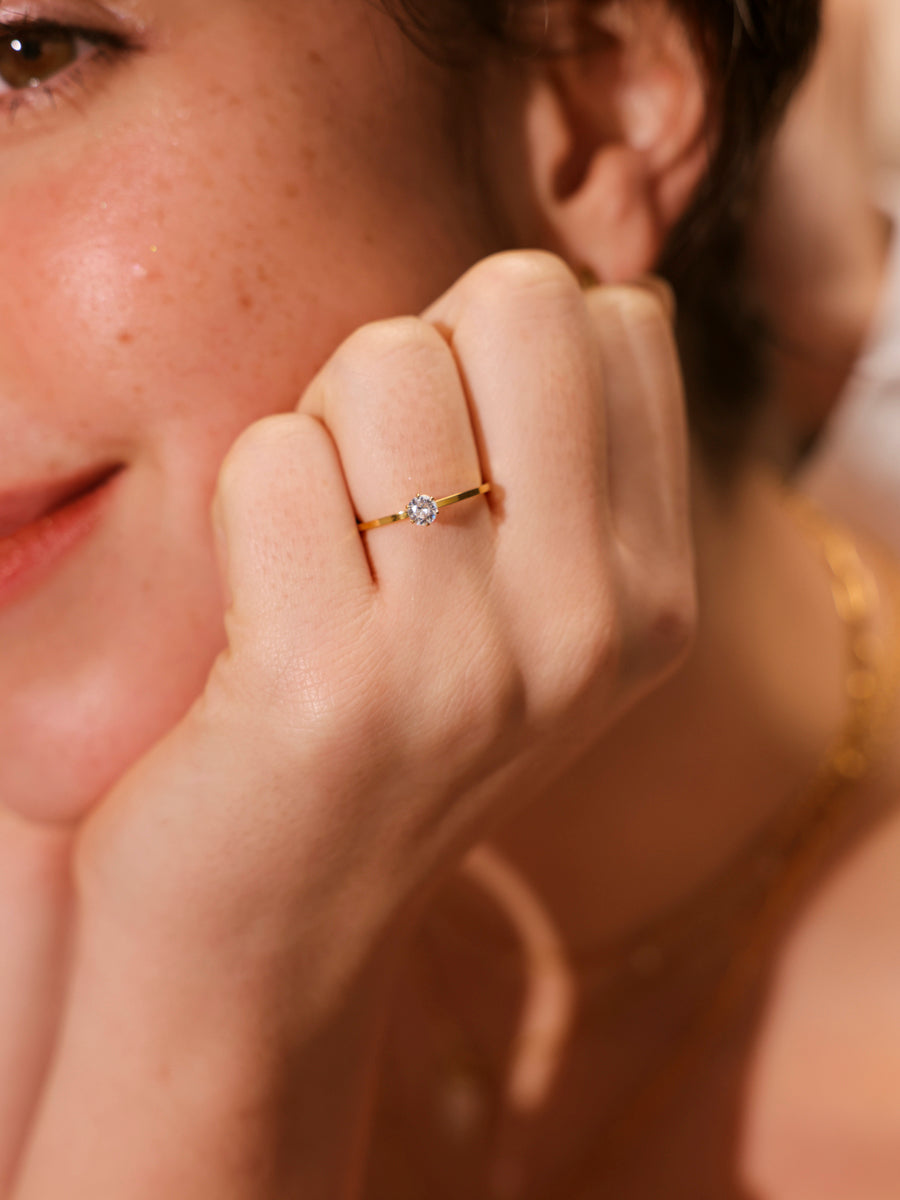 Anillo con Circonita Brillante