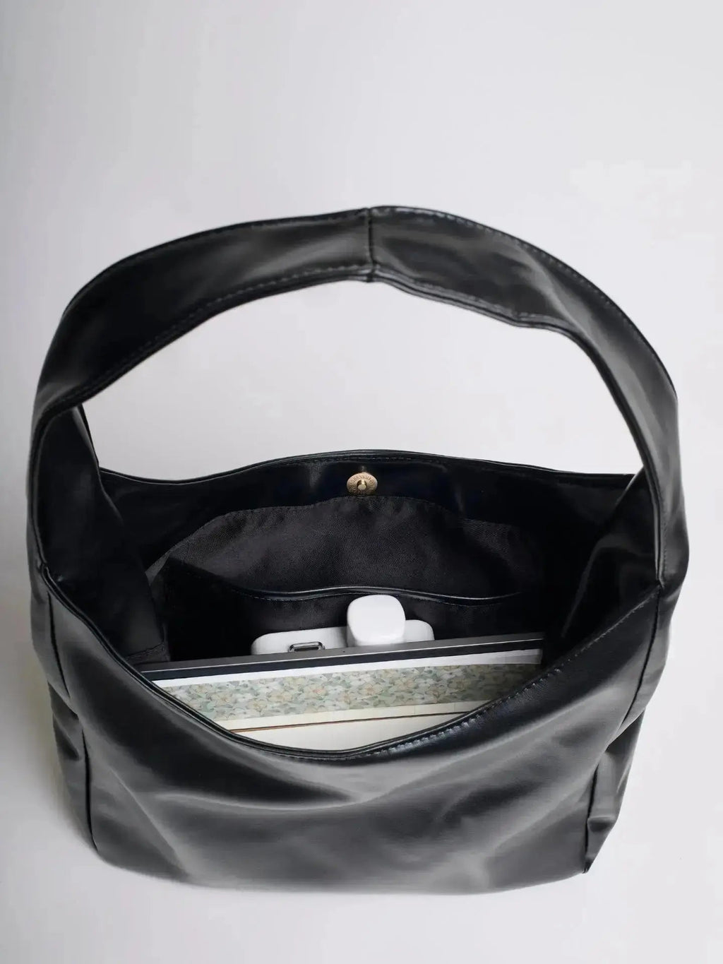 Noir Essence | Bolso de Piel Vegana Sofisticado Mujer