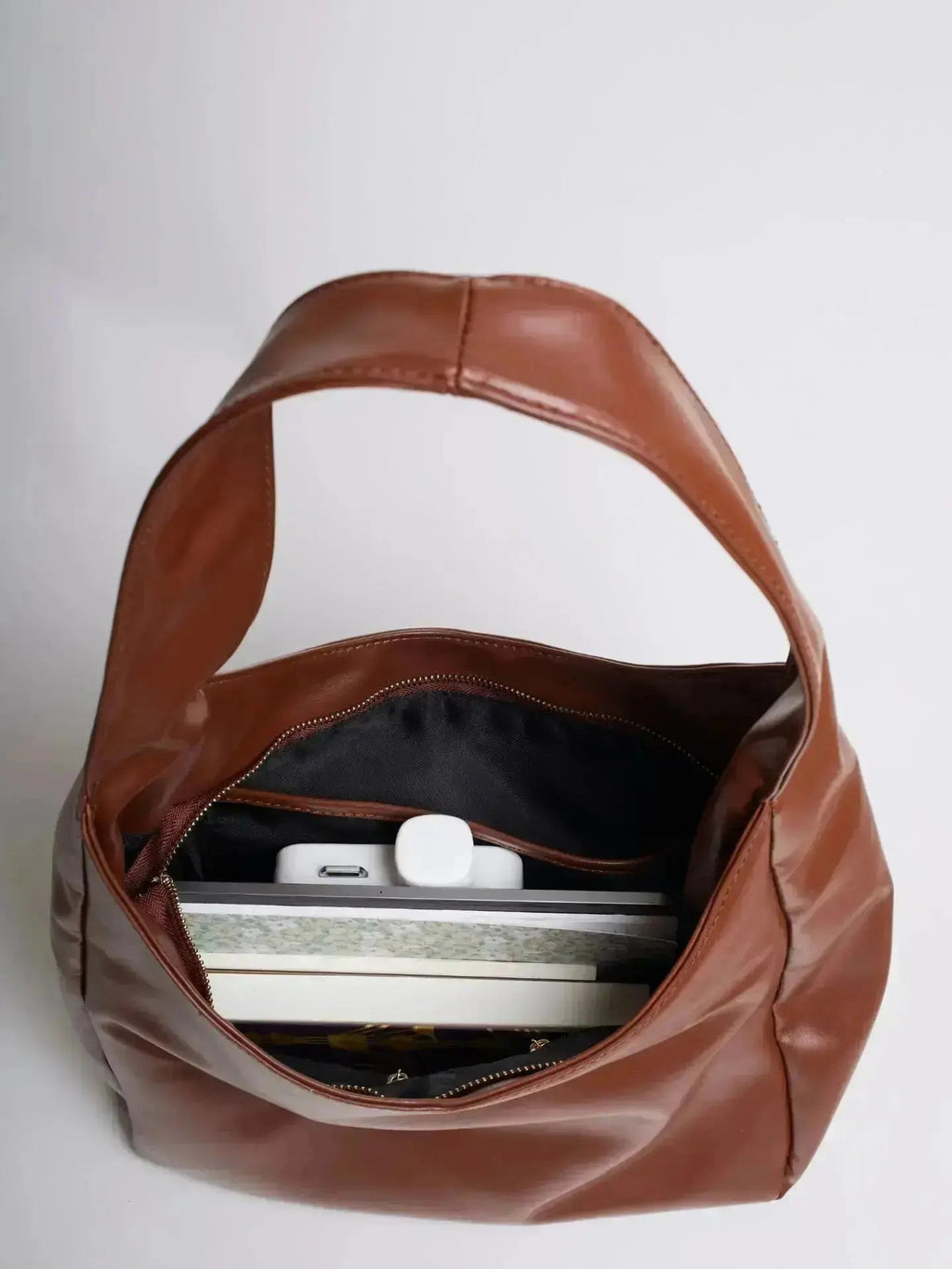 Noir Essence | Bolso de Piel Vegana Sofisticado Mujer