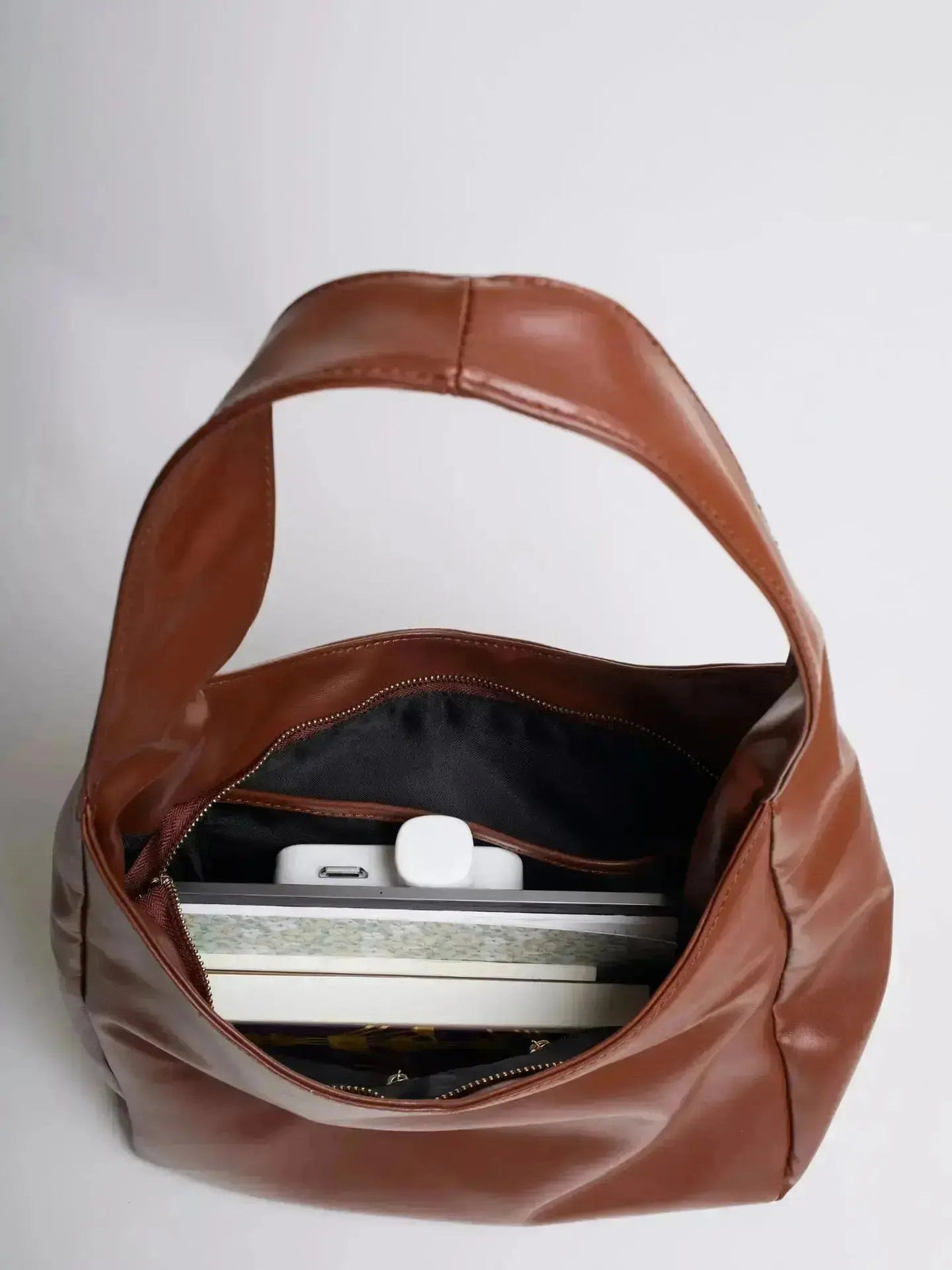 Noir Essence | Bolso de Piel Vegana Sofisticado Mujer