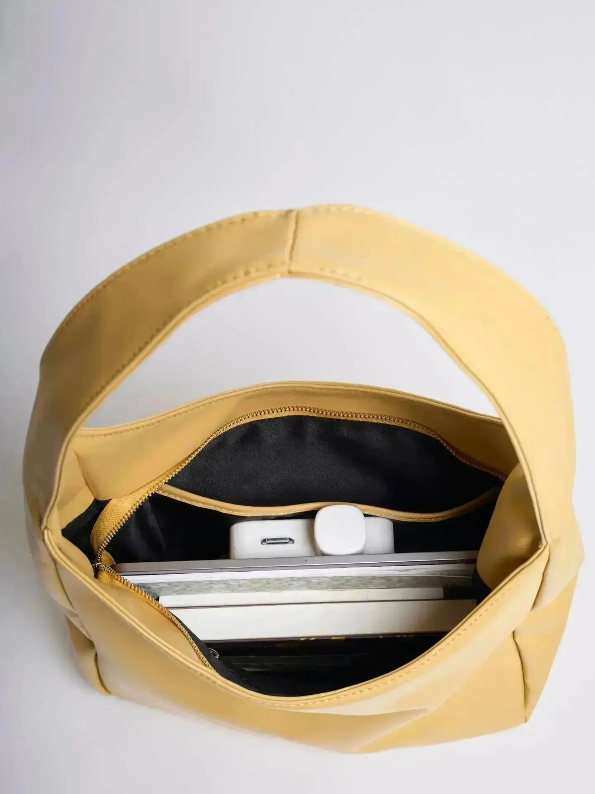 Noir Essence | Bolso de Piel Vegana Sofisticado Mujer