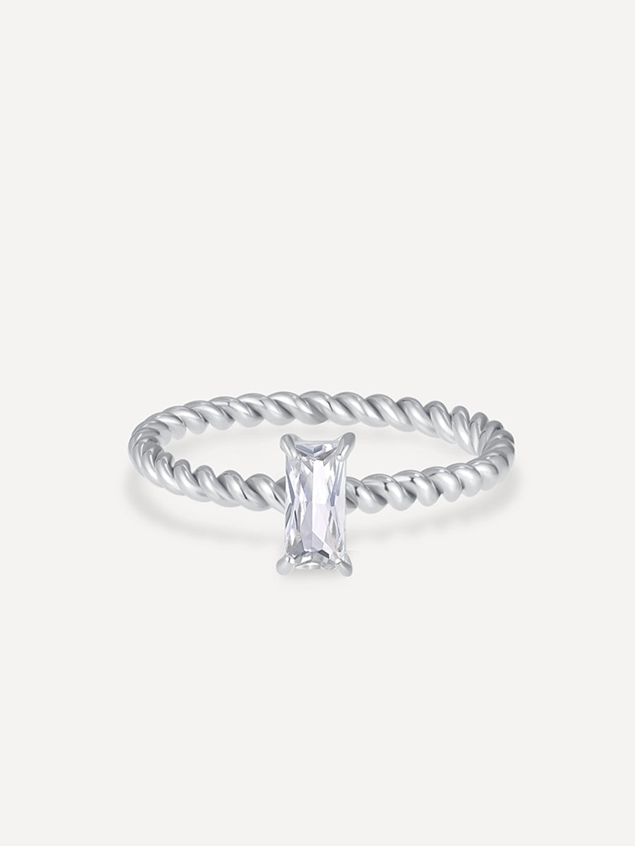 Anillo Trenzado Elegante