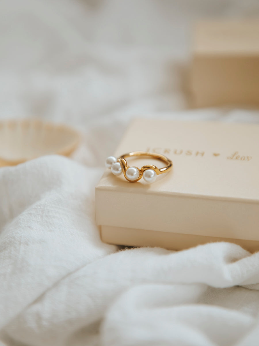 Anillo con Perla Central