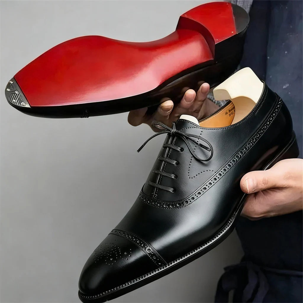 Álvaro | Zapatos Oxford Brogue de Cuero con Suela Roja para Hombre