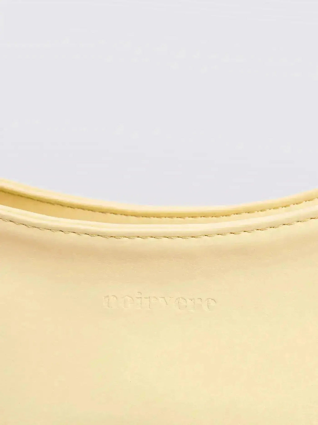 Noir Essence | Bolso de Piel Vegana Sofisticado Mujer