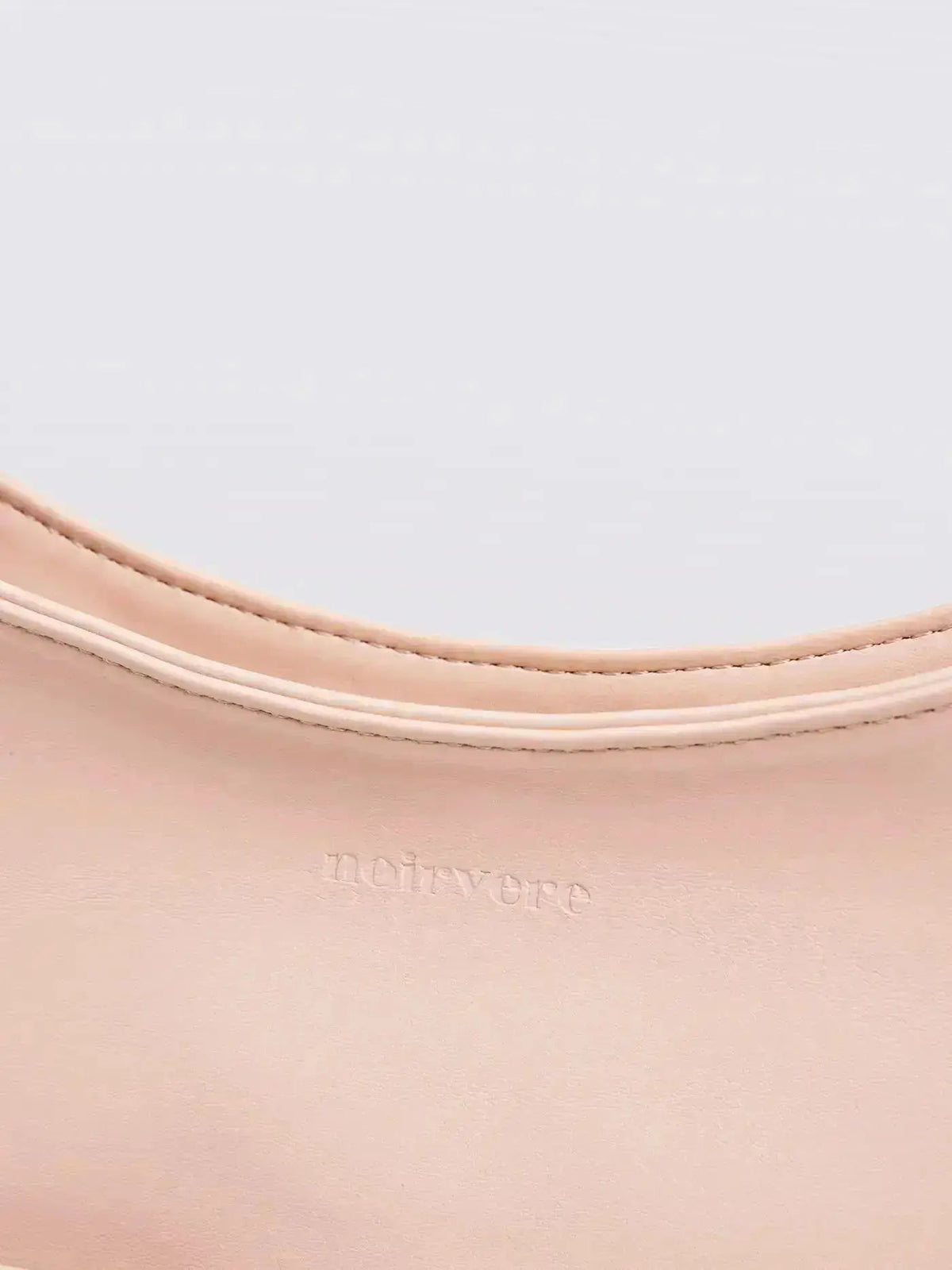 Noir Essence | Bolso de Piel Vegana Sofisticado Mujer
