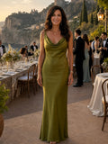Vestido Largo Lencero de Madrina con Escote Cowl y Tirantes