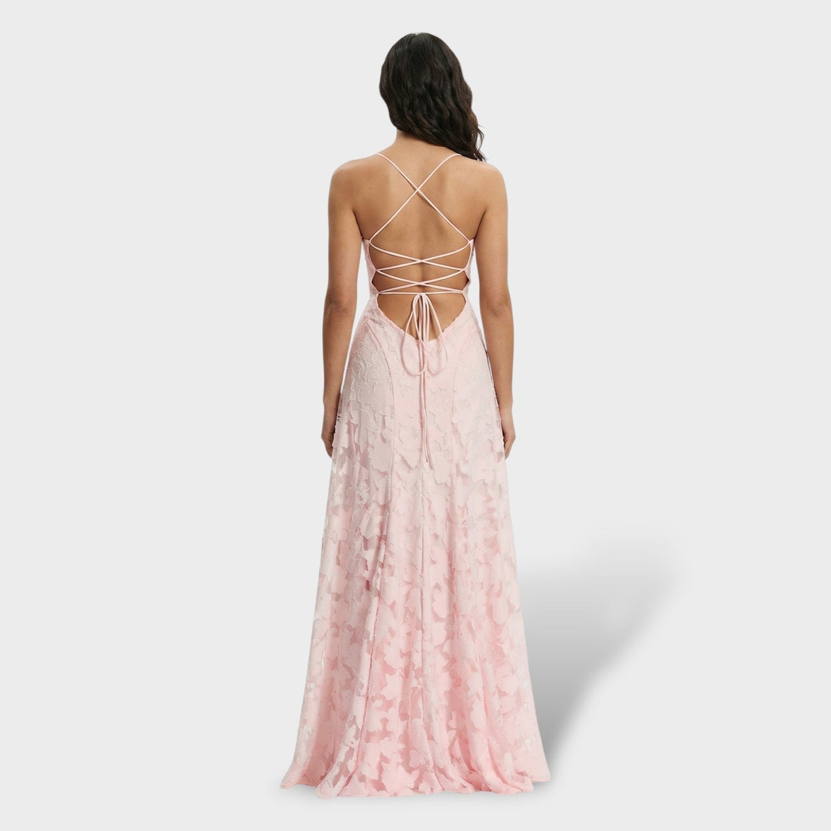 Vestido Largo de Fiesta de Encaje con Espalda Descubierta