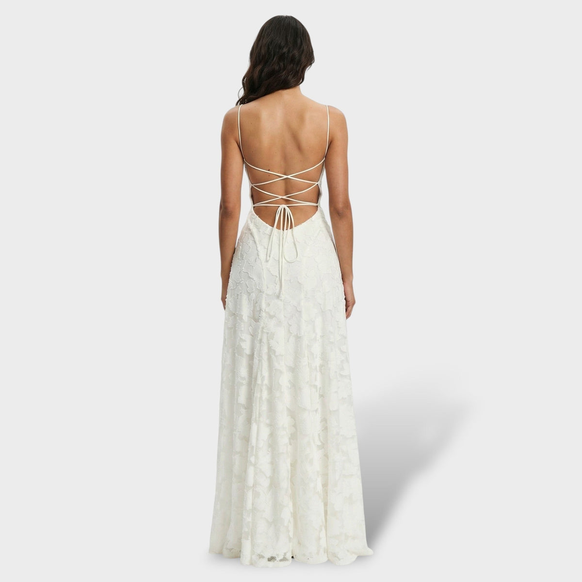 Vestido Largo de Fiesta de Encaje con Espalda Descubierta