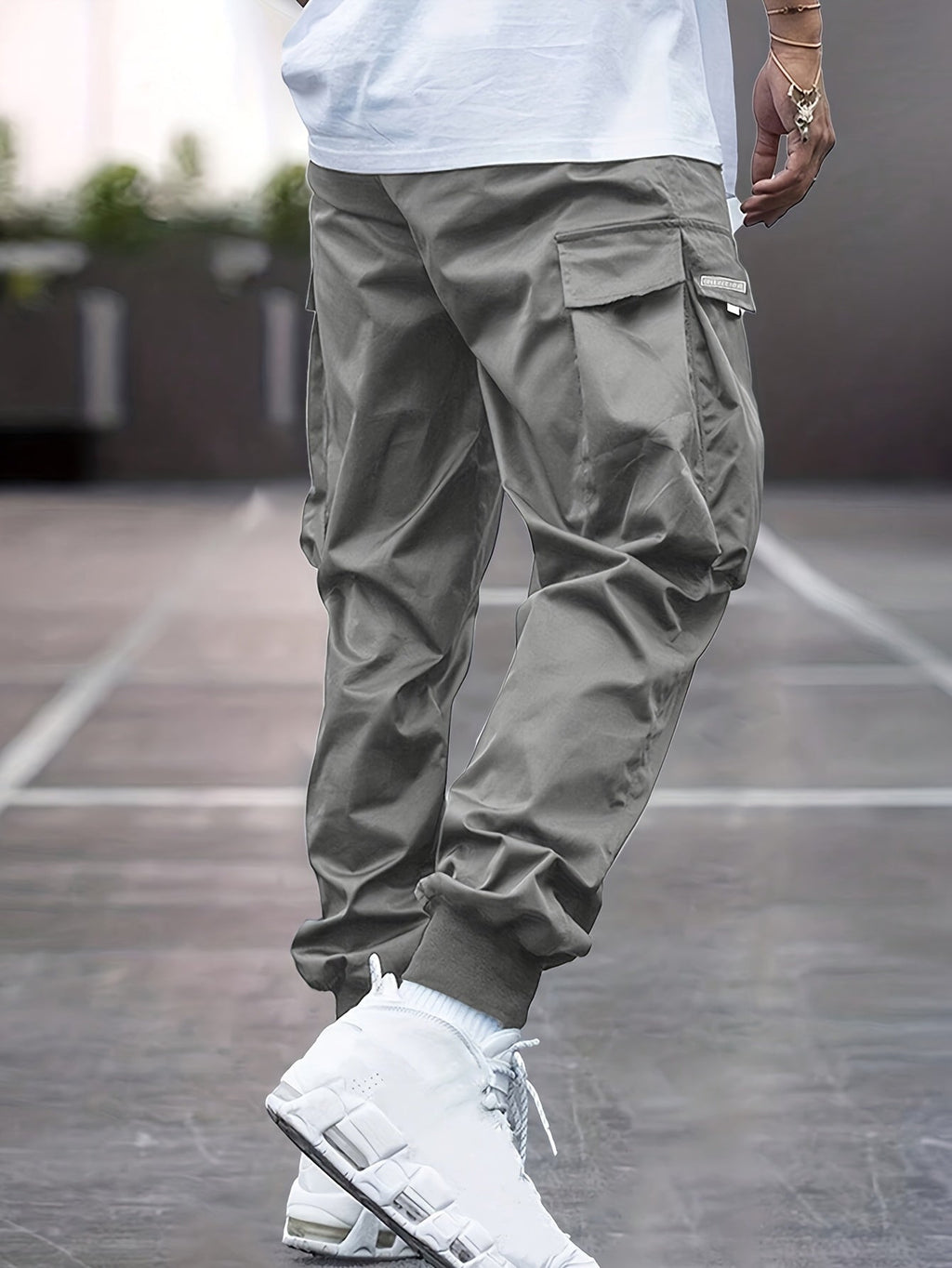 Pantalón Jogger Cargo con Bolsillos Laterales para Hombre