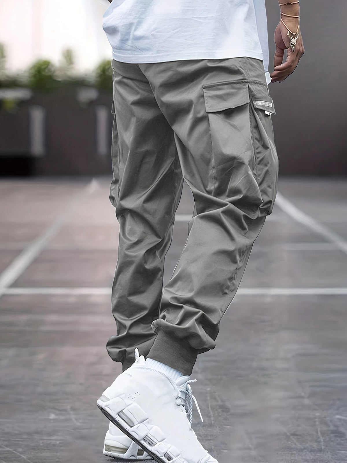 Pantalón Jogger Cargo con Bolsillos Laterales para Hombre