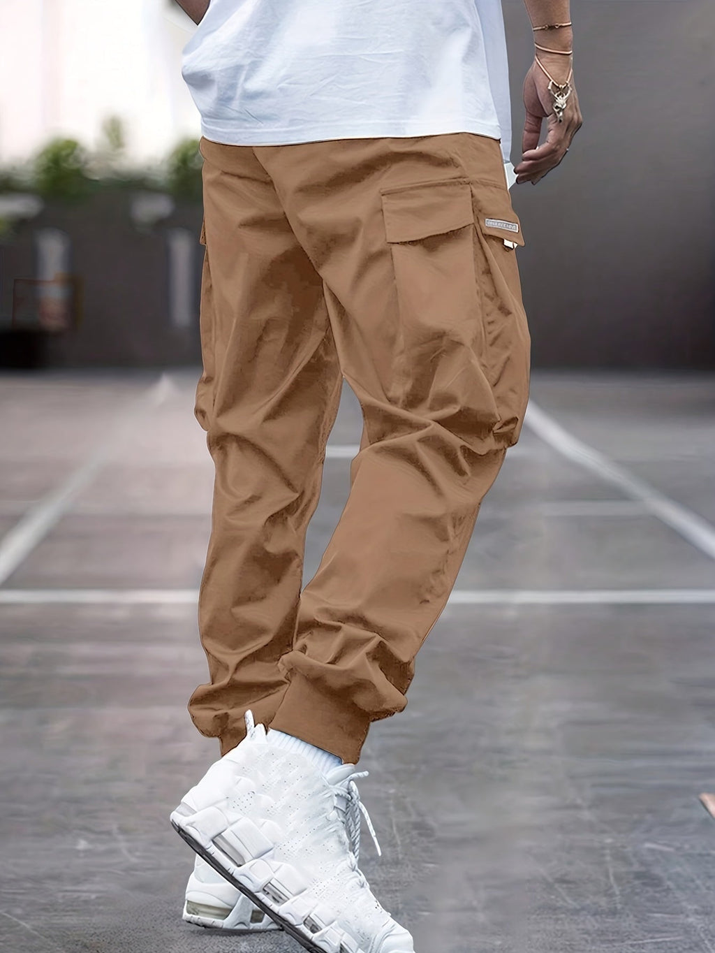 Pantalón Jogger Cargo con Bolsillos Laterales para Hombre