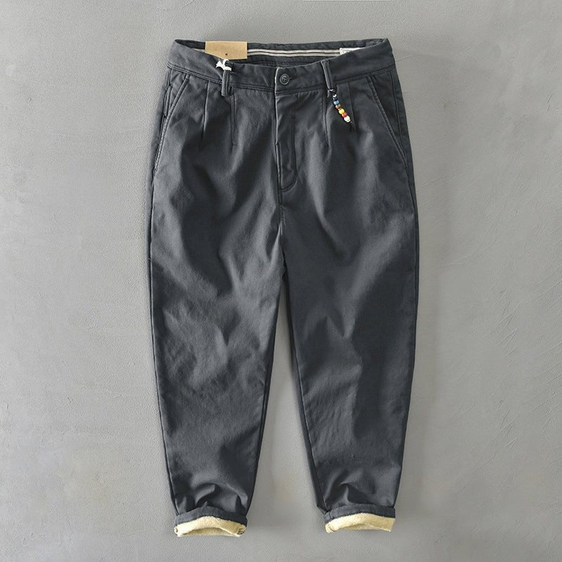 Pantalón Chino Cropped con Dobladillo Contrastado para Hombre