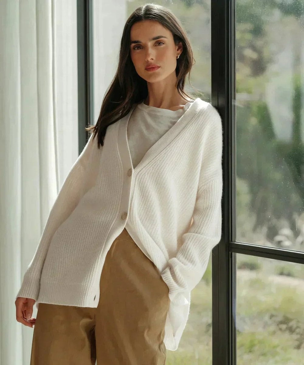 Natalia | Cárdigan de Cachemira Oversize Mujer Botonera Escote V