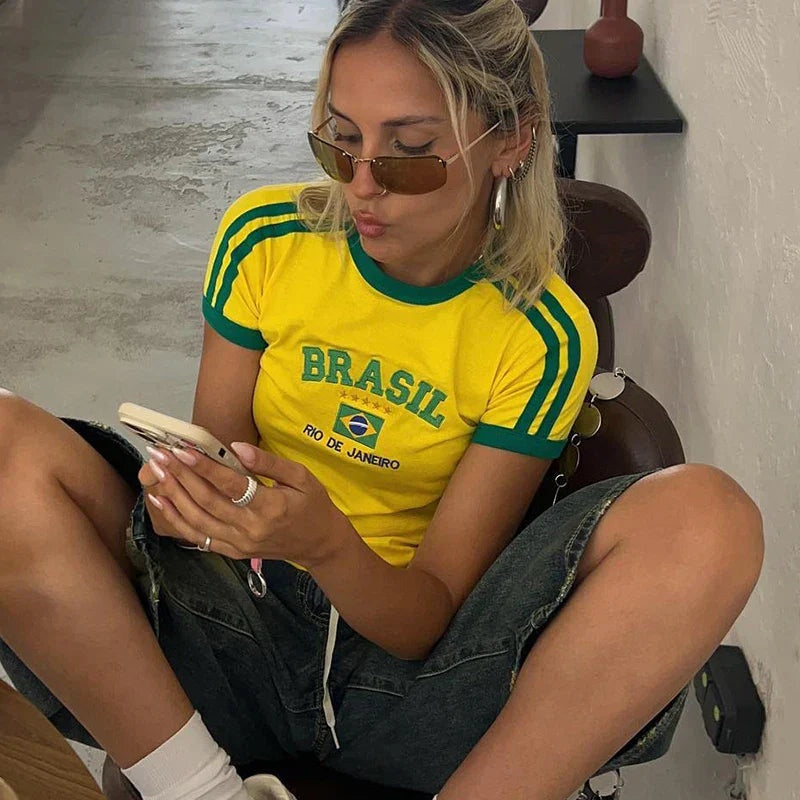 Retro Brasil | Camiseta Crop Top Deportiva Retro Mujer Estampado Brasil