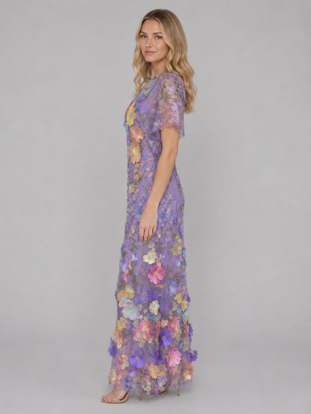 Vestido Largo de Invitada Bordado Floral 3D con Manga Corta