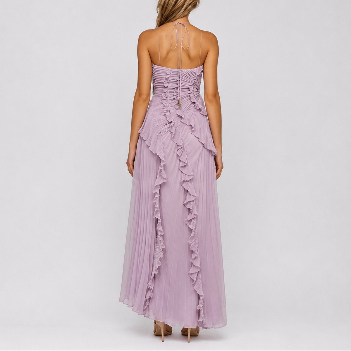 Vestido de Invitada de Otoño Plisado con Volantes y Cuello Halter