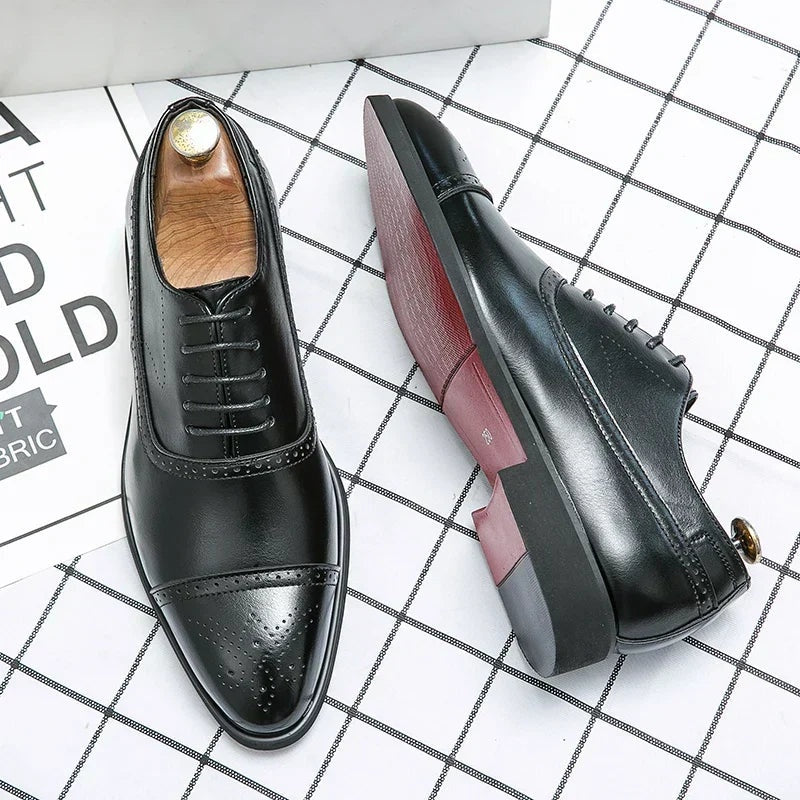 Rafael | Zapatos Oxford Brogue de Cuero con Suela Distintiva para Hombre