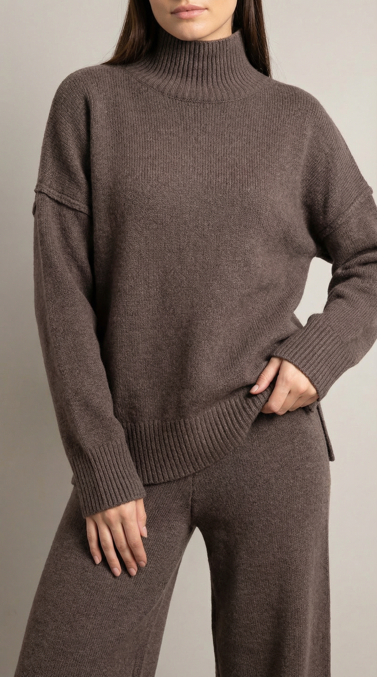 Martina | Conjunto Jersey Cuello Alto y Pantalón  Mujer