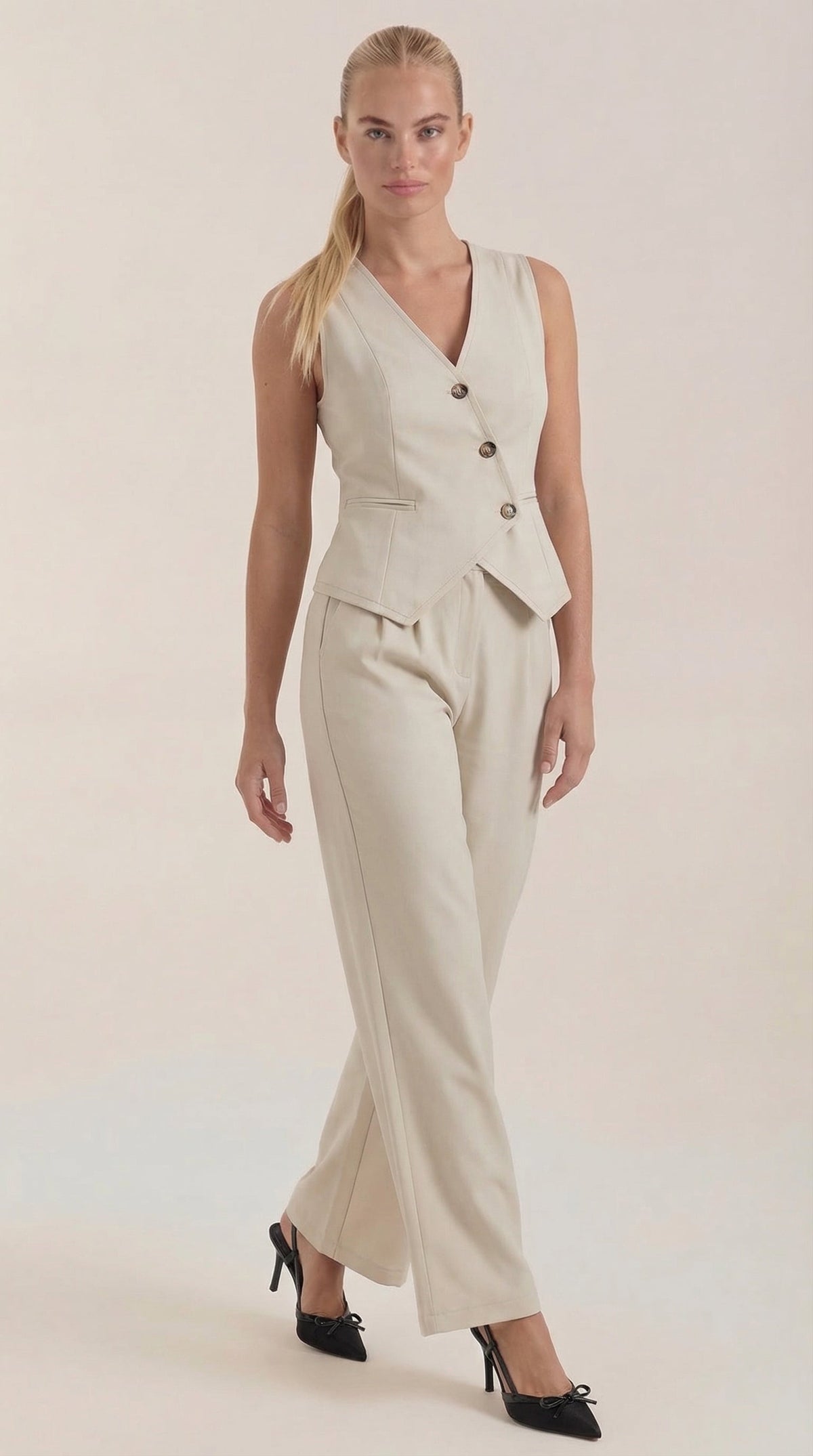 Regina | Conjunto Chaleco y Pantalón Elegante Mujer