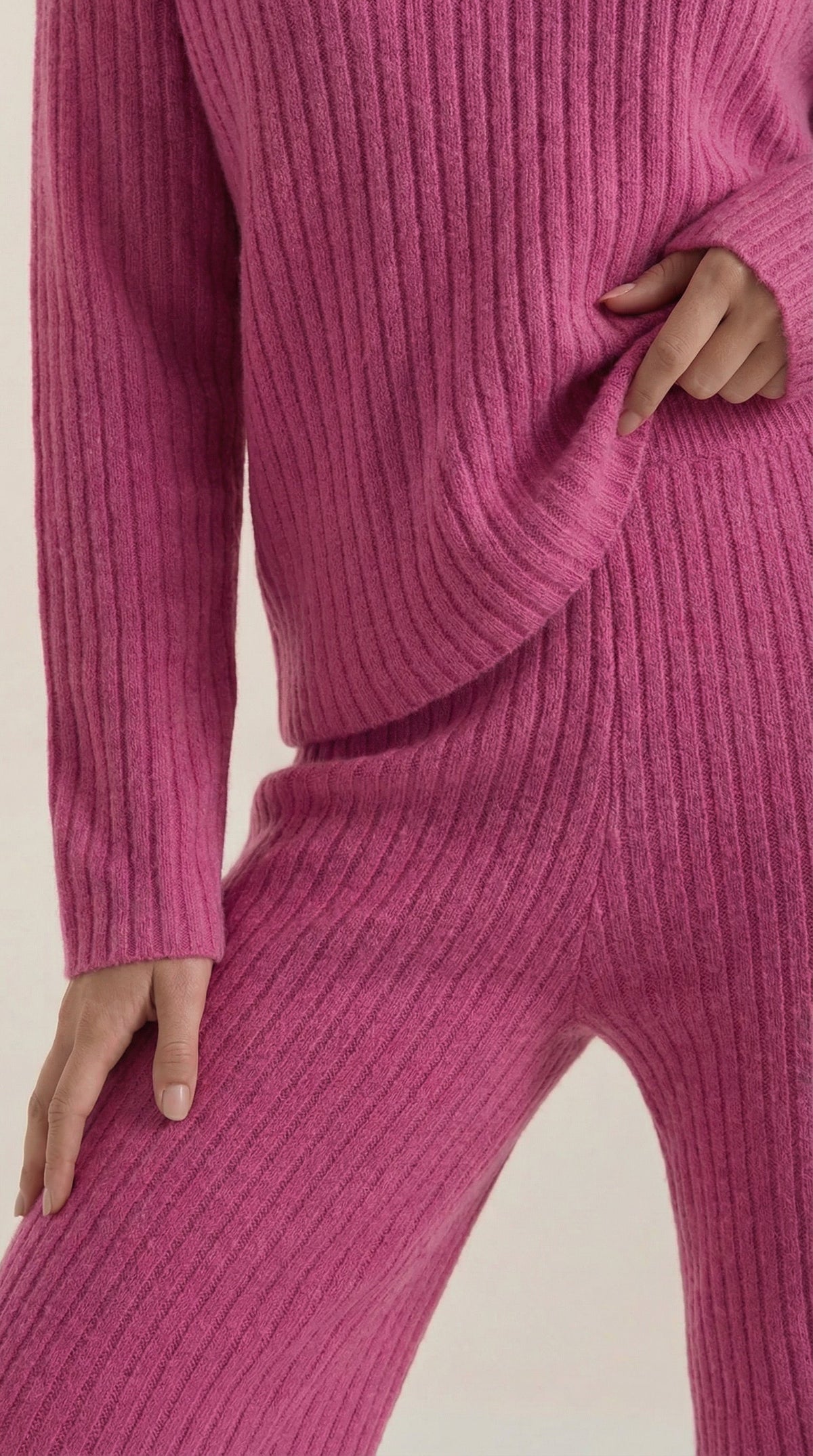 Bea | Conjunto de Punto Acanalado con Escote en V Mujer