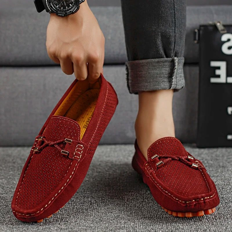 Rubén | Mocasines de Ante Perforado sin Cordones para Hombre