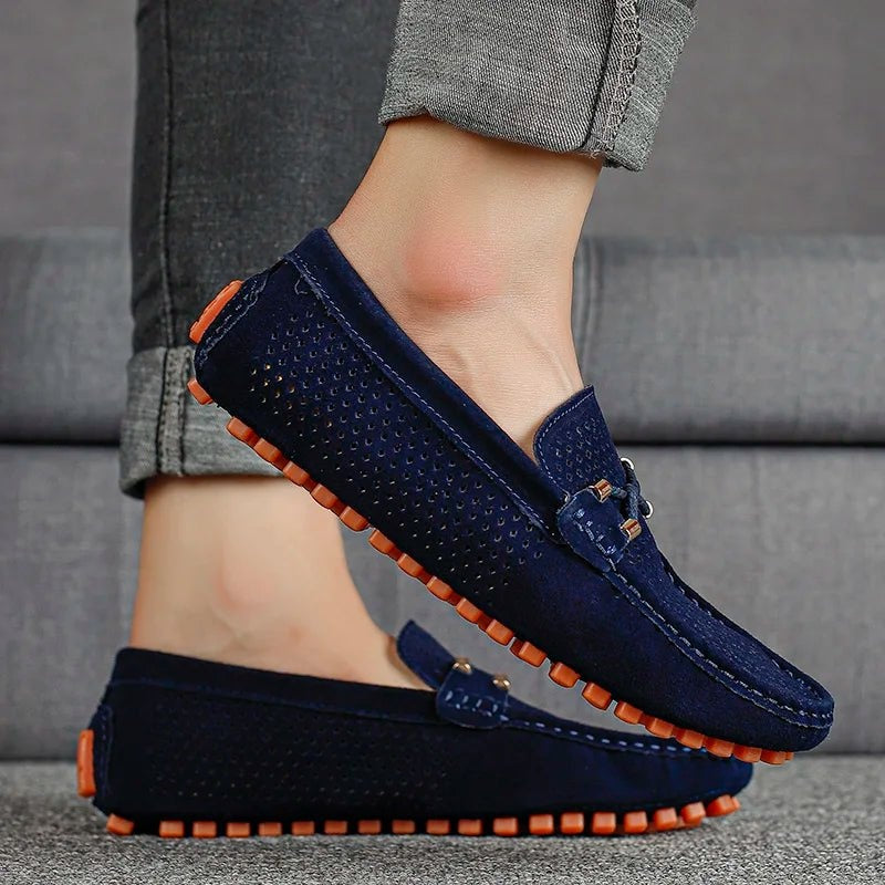 Rubén | Mocasines de Ante Perforado sin Cordones para Hombre