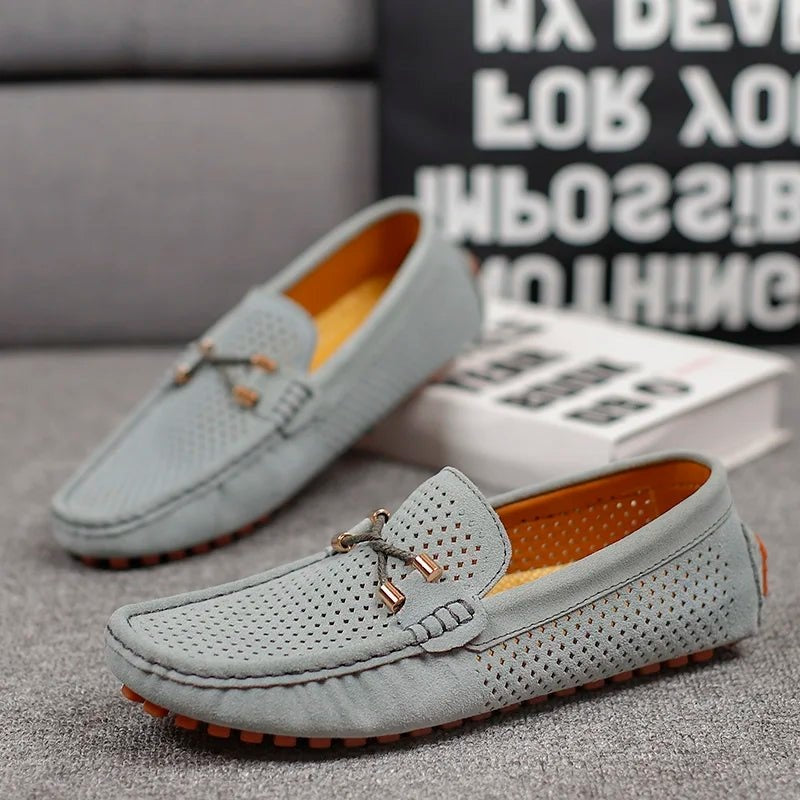 Rubén | Mocasines de Ante Perforado sin Cordones para Hombre