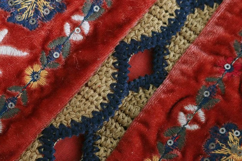 Valentina | Chaleco Largo Boho Mujer Paisley Escote V